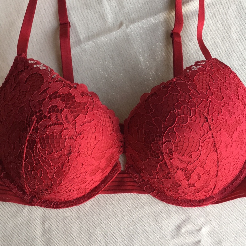 Victoria Secret very sexy push up bra.